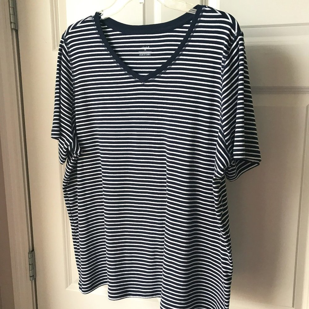 CJ Banks V-Neck T-shirt 1X